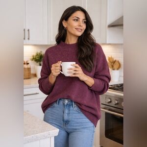 BNWT Denver Hayes 3/4 Sleeve Burgundy Sweater, size large.